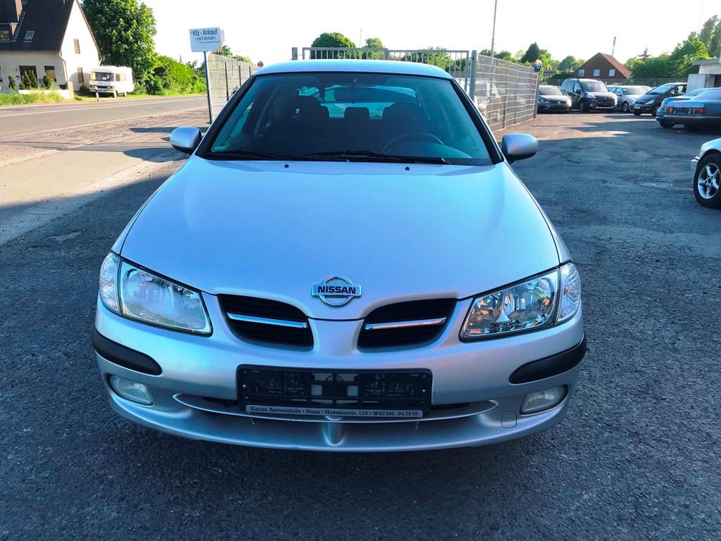 Nissan Almera