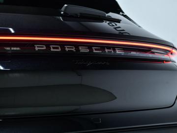 2026 Porsche TAYCAN photo 10