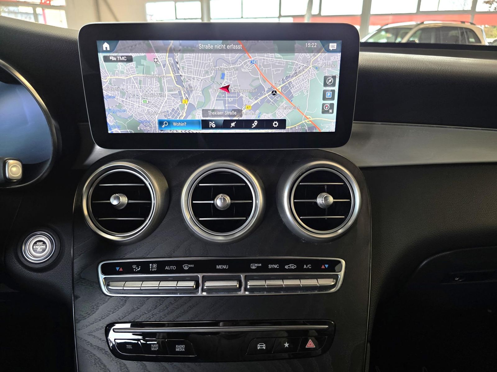 Fahrzeugabbildung Mercedes-Benz GLC 200 4M AMG/Night/Spur/Virtual/Ahk 155 kW ...