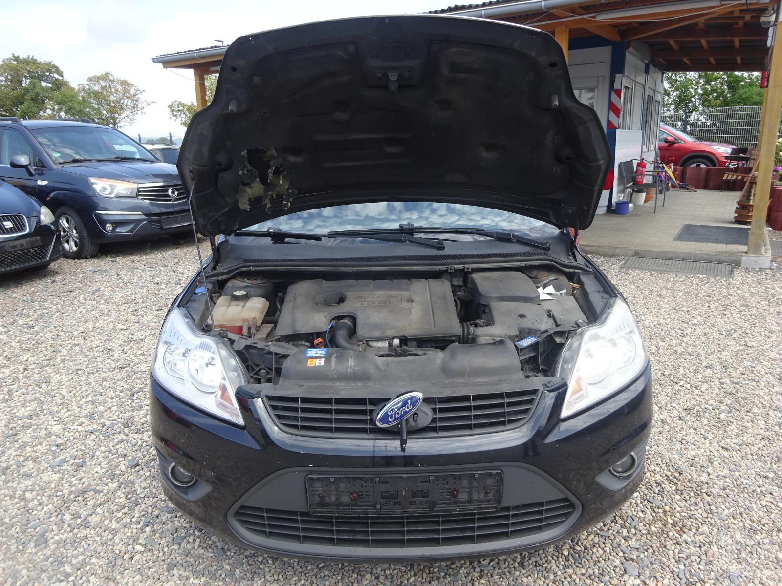 Ford Focus 2009 — photo 13