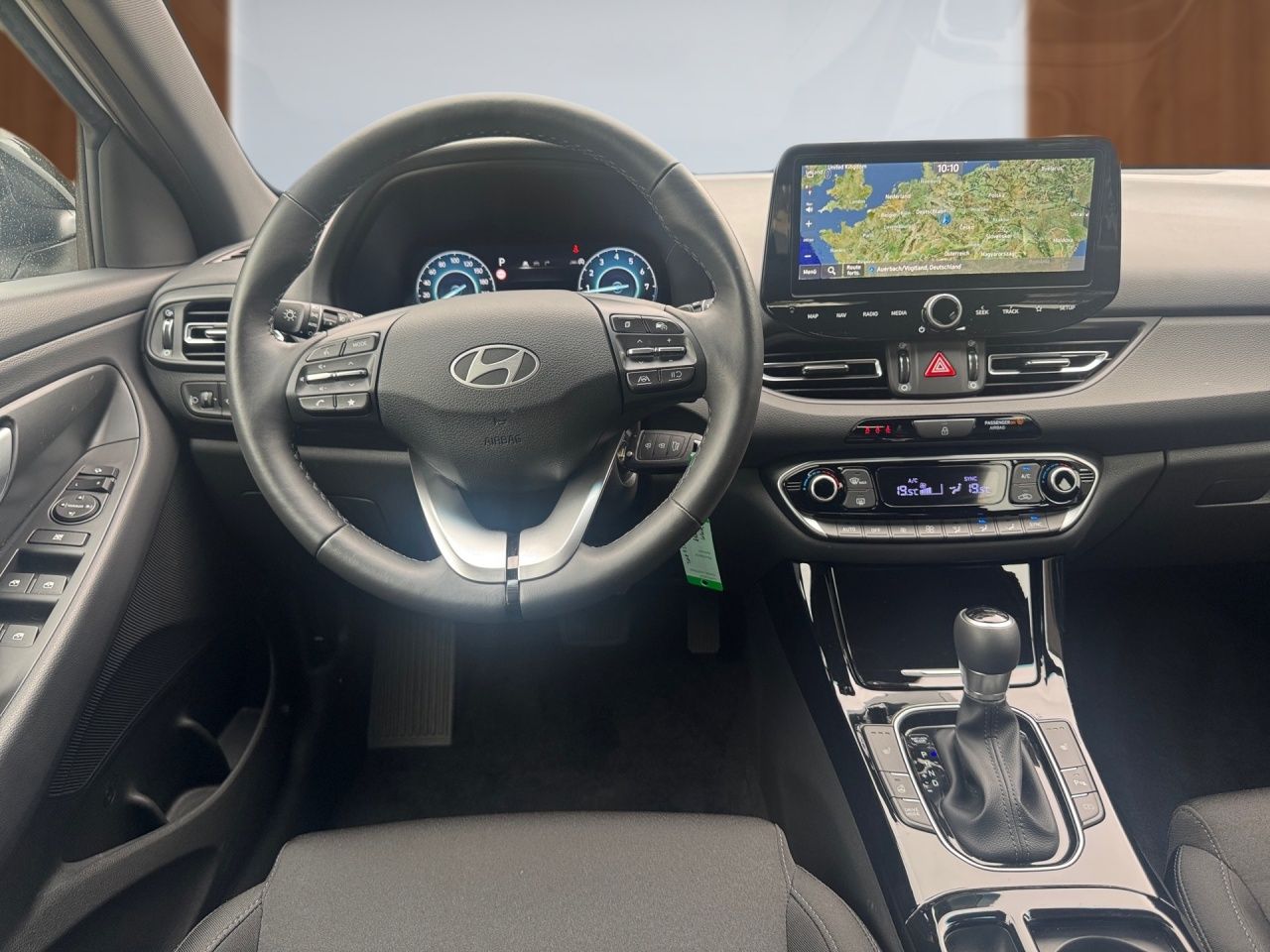Fahrzeugabbildung Hyundai i30 ADVANTAGE LED*SHZ*LHZ*NAVI*2Z-KLI*