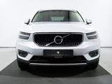 Volvo XC40 T3 Momentum Pro AUTOM LED+NAV+AMBIE+R19+KAM - Volvo XC40 Gebrauchtwagen in Hamburg