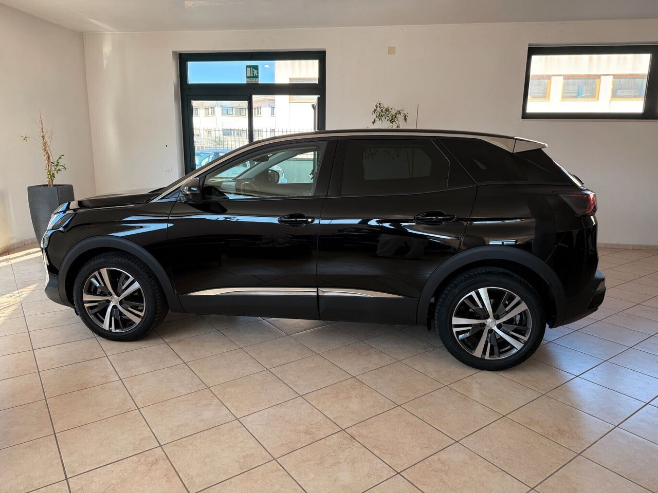 Peugeot 3008 BlueHDi 130 S&S EAT8 Allure Pelle R imagem 2