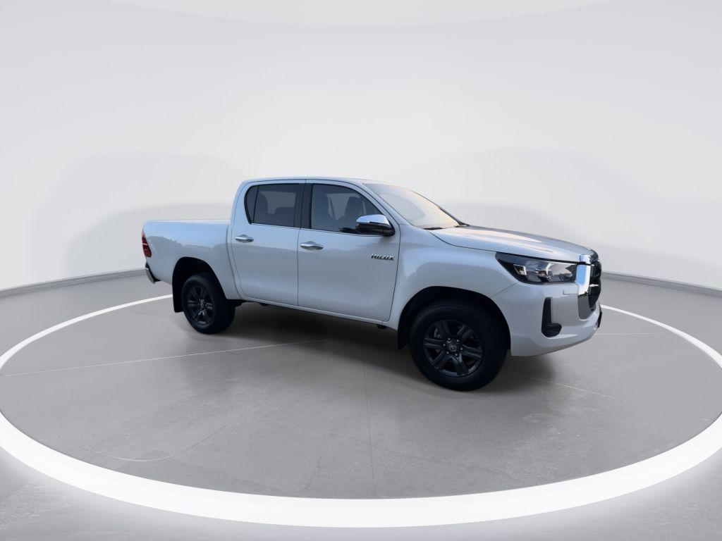 Toyota HiLux 4x4 Double Cab MHEV AT/Smart Connect/2026