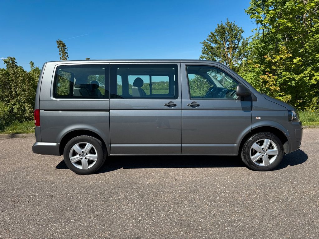 Volkswagen T5 Multivan 2.0 TDI,AHK,Klimaauto,PDC,7Sitze