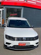 Volkswagen Tiguan Allspace Highline 4Motion/AHK/PDC/Navi/Bl - Volkswagen Tiguan Allspace in Leipzig