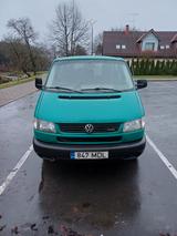 Volkswagen T4 andere - Volkswagen T4 mit Diesel-Antrieb: Kleinbus, 9 Sitzer