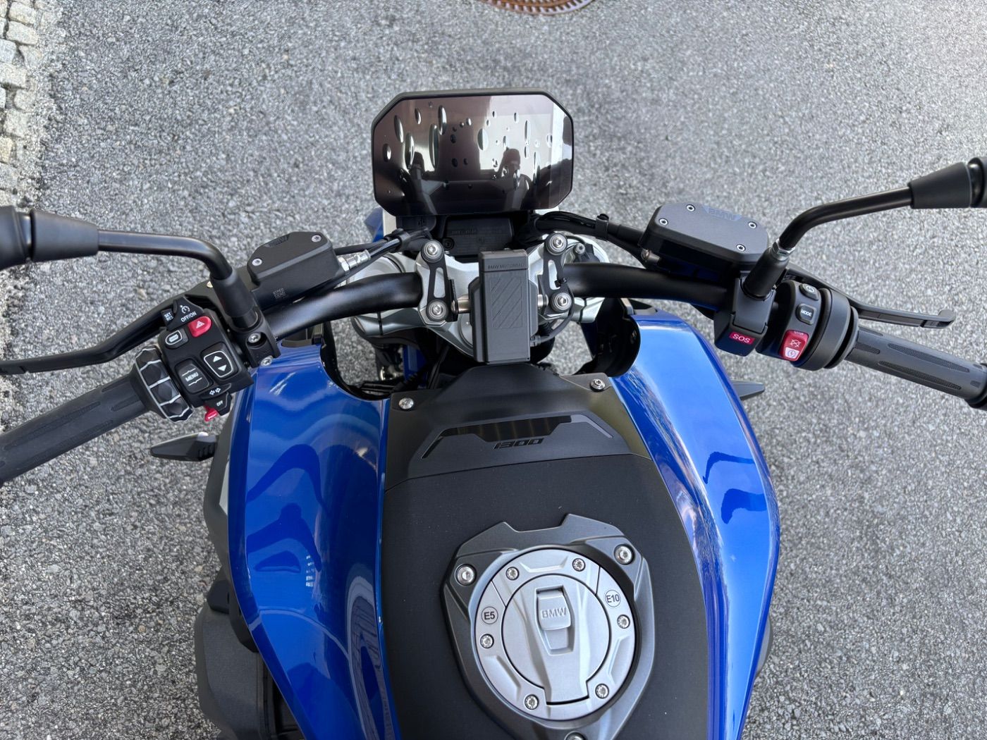 Fahrzeugabbildung BMW R 1300 R Exclusive 3 Pakete