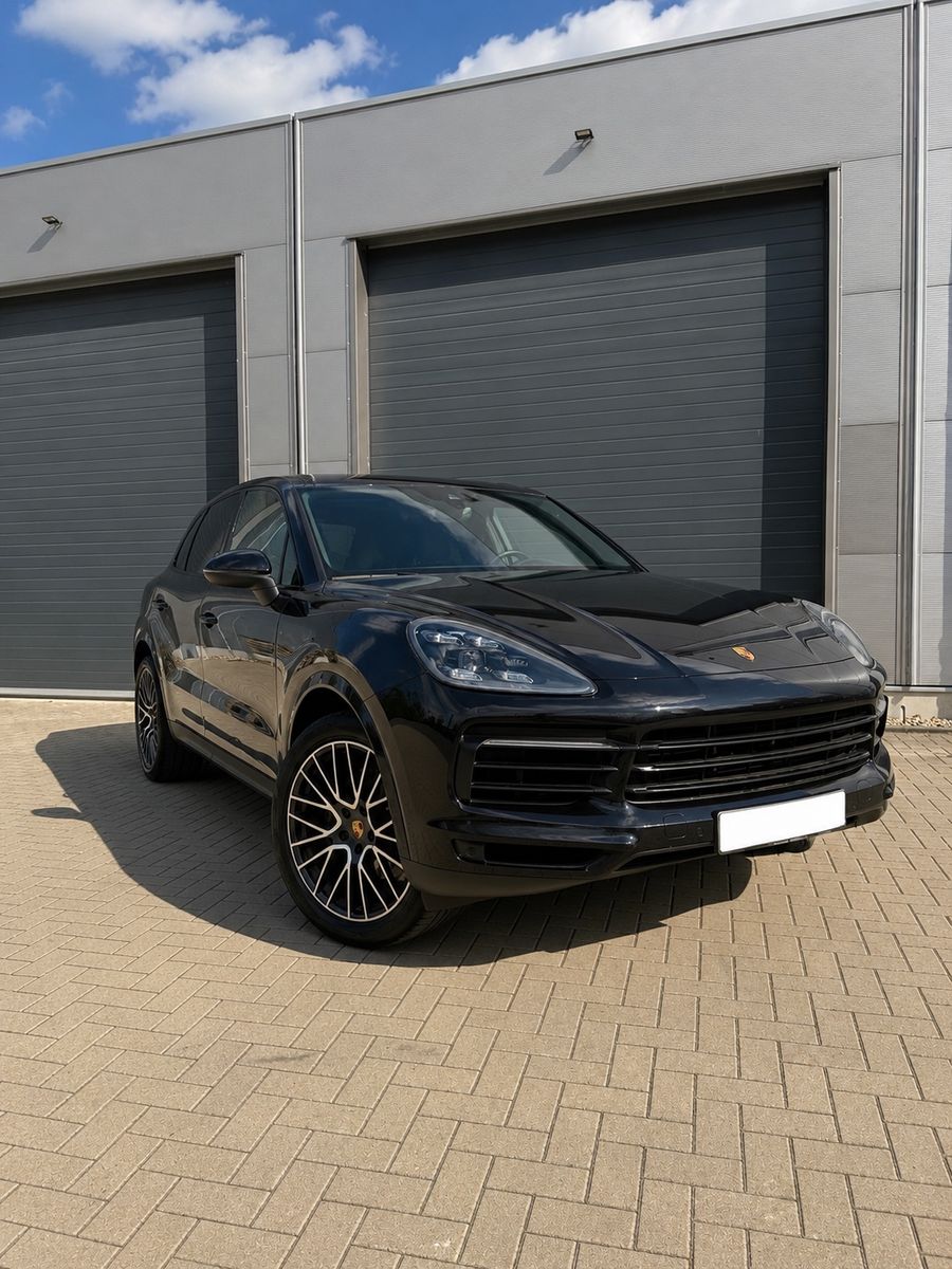 PORSCHE 1.Hand / APPROVED 26 Monate / Luft / Pano
