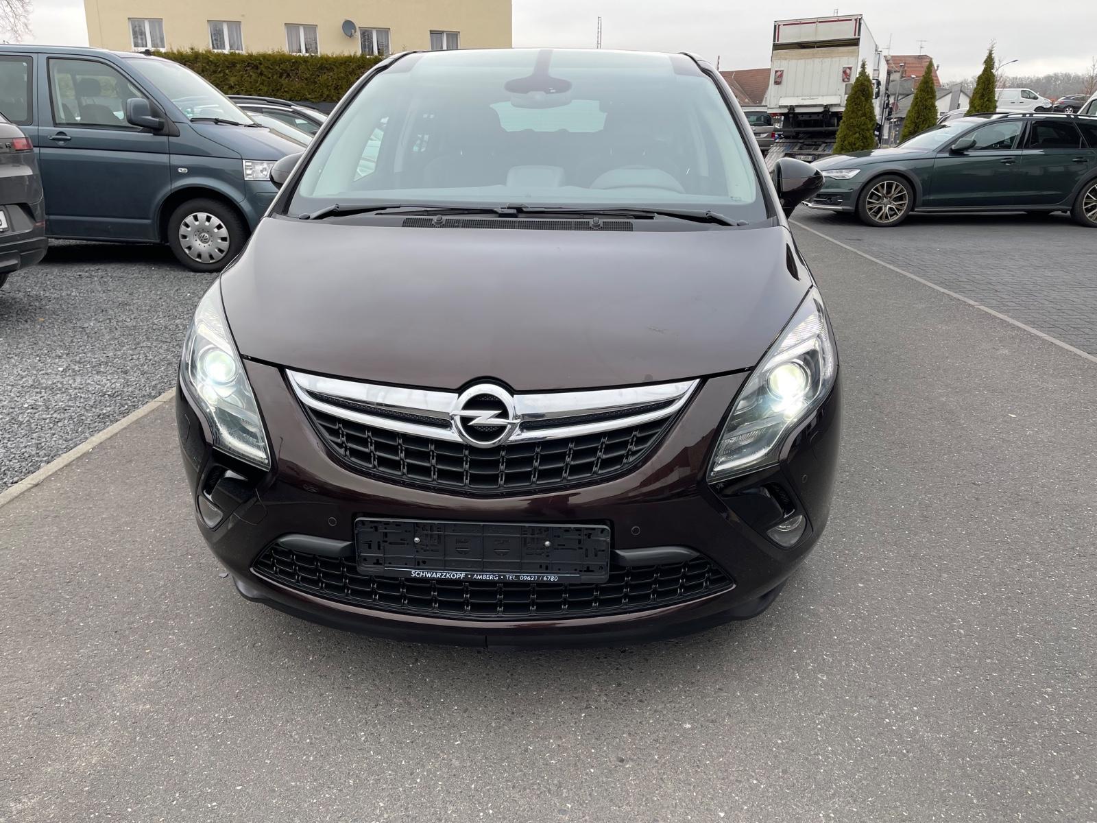 Opel Zafira C Tourer Innovation. Top Zustand