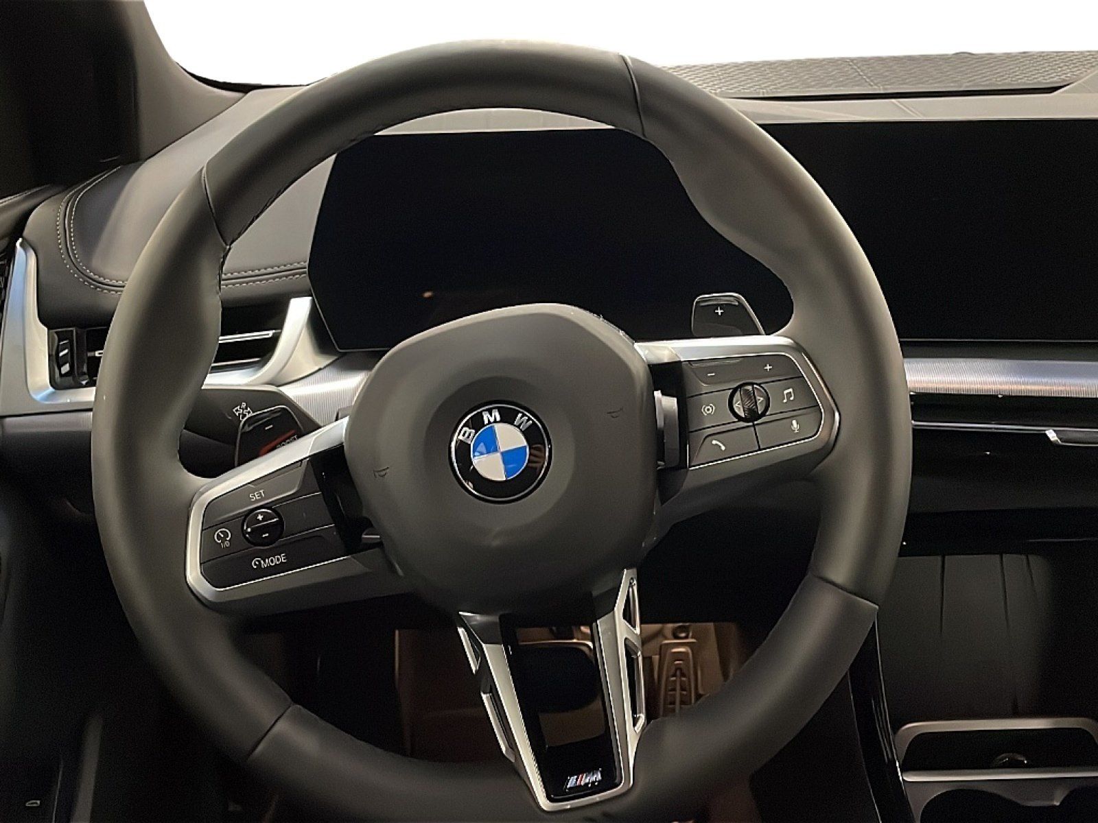 BMW 223 Active Tourer - Bild 11