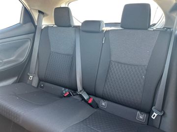 Toyota Yaris - 11