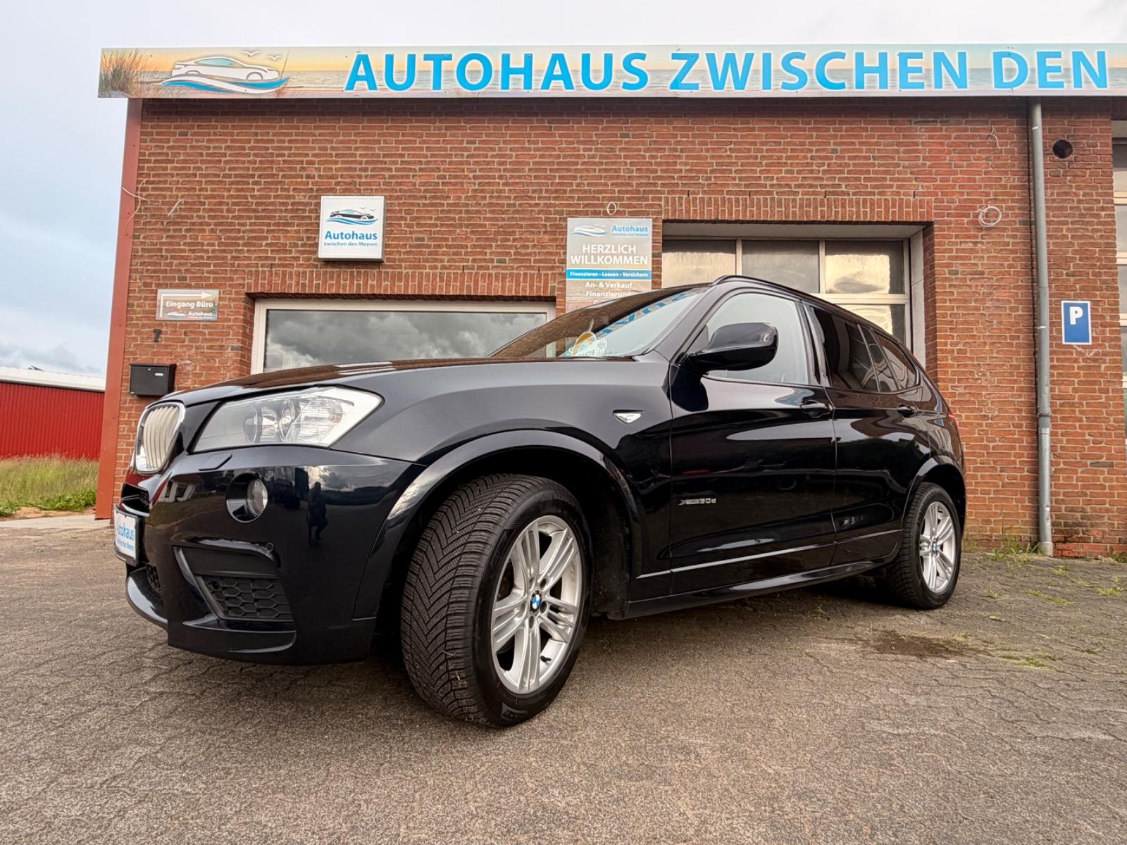 BMW X3 xDrive 30 d M-Paket Panorama Kamera AHK Leder