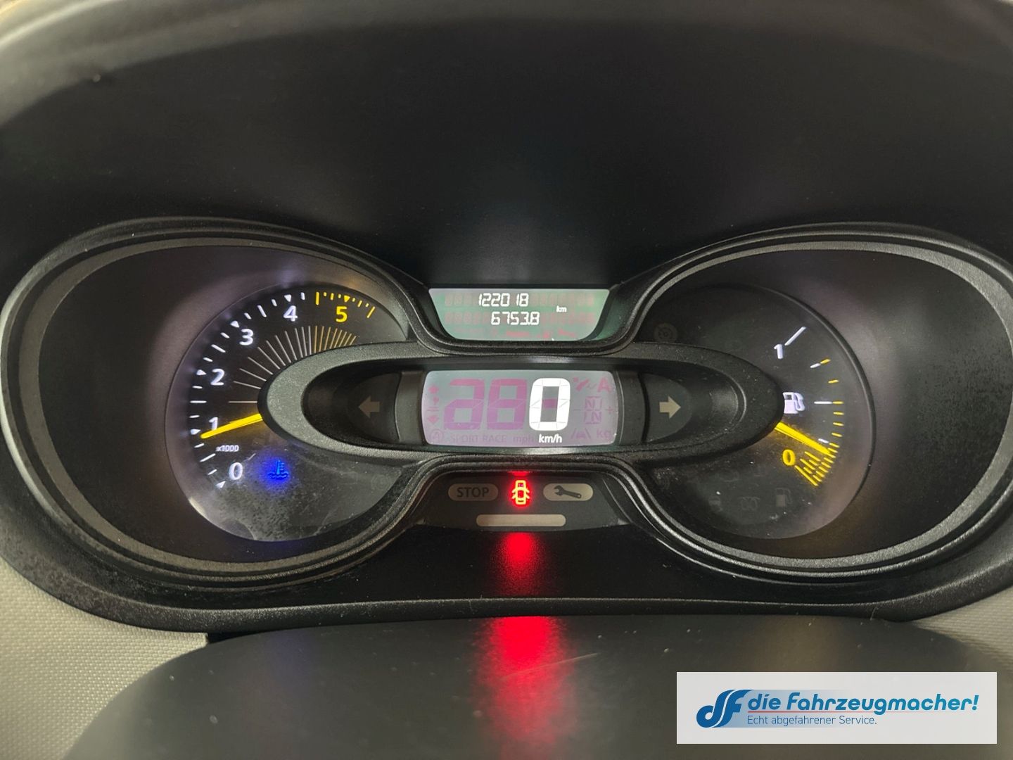 Fahrzeugabbildung Renault Trafic Kasten L2H1 2,9t Komfort AHK PDC *EXPORT