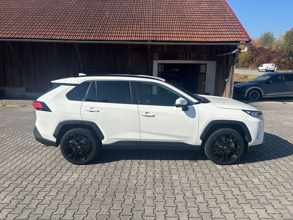 Image of Toyota RAV 4