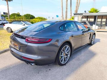 Porsche Panamera - 3