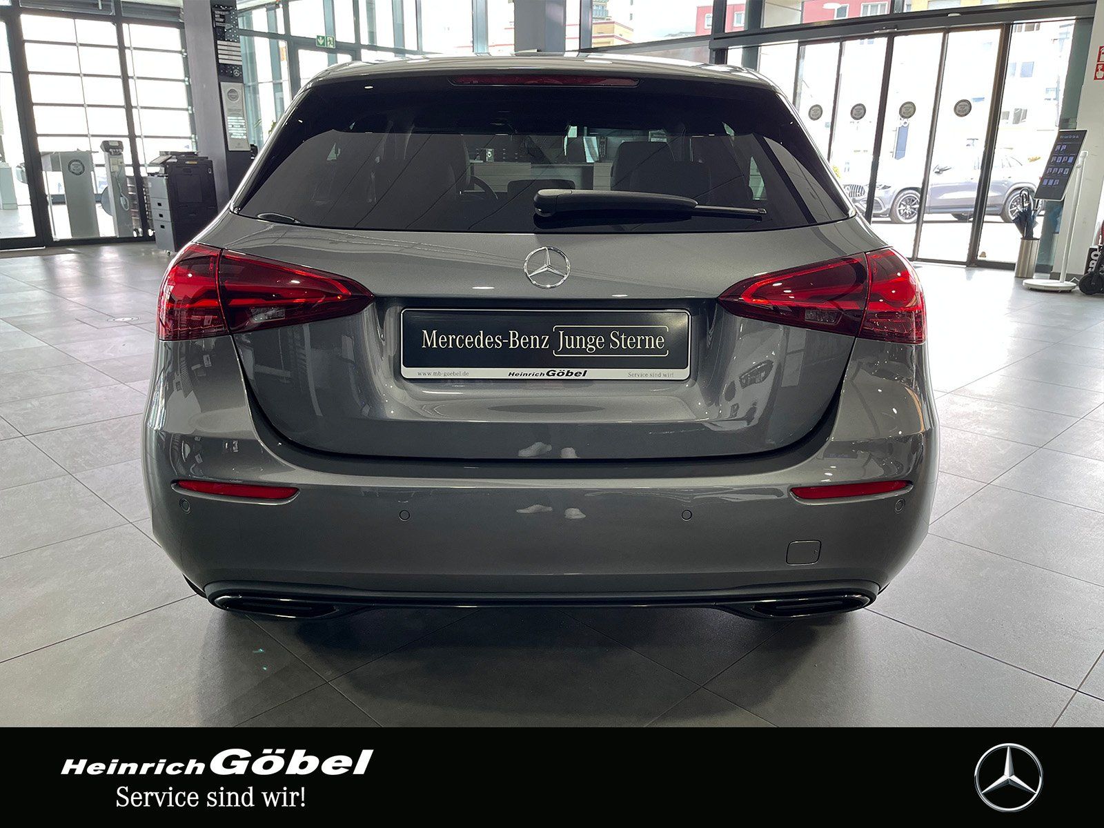 Fahrzeugabbildung Mercedes-Benz A 180 PROGRESSIVE+NIGHT+LED+KAMERA+WINTER.P