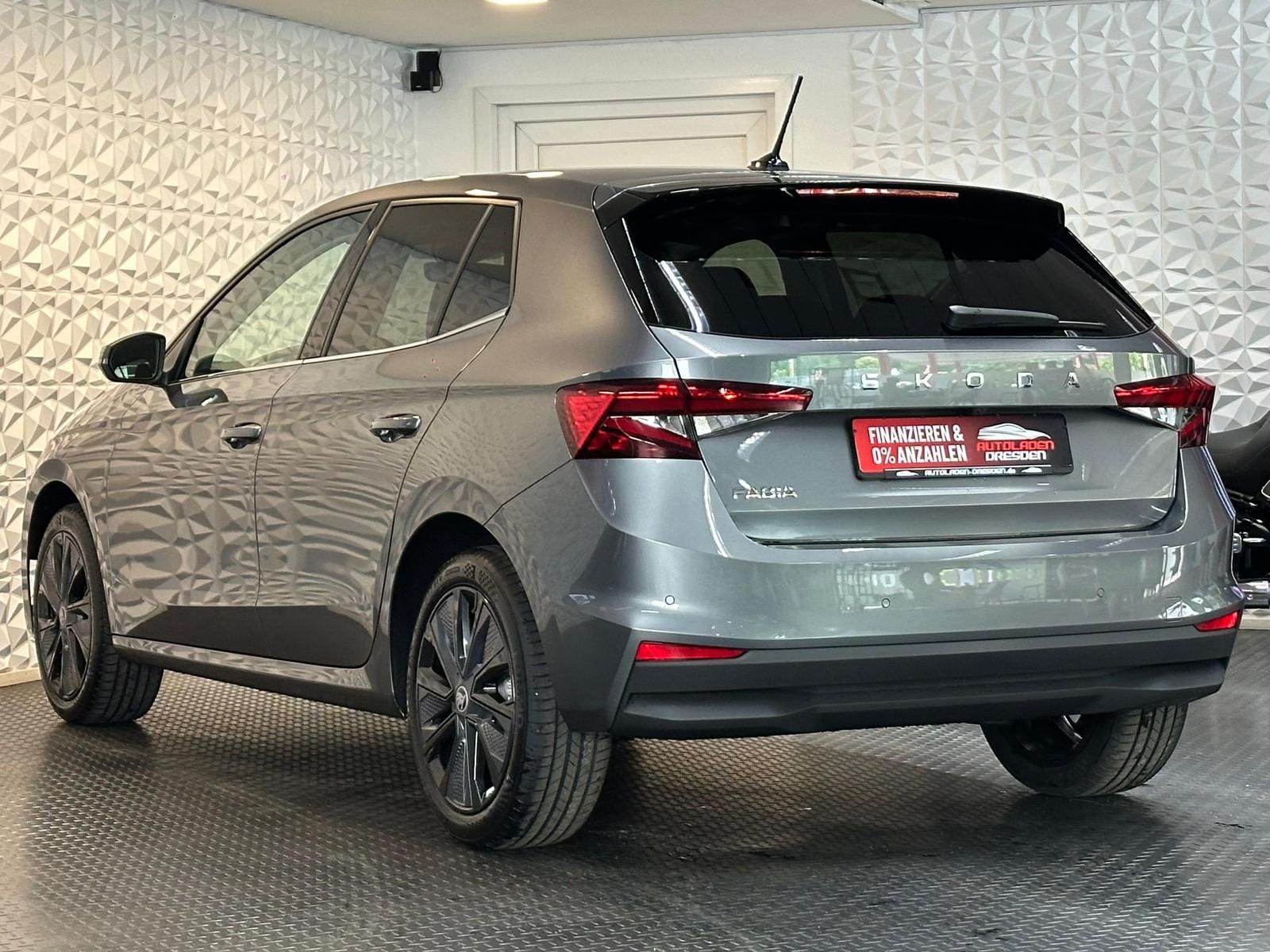 SKODA Fabia 1.0TSI SELECTION 130 JAHRE PREMIUM EDITION - Image 5