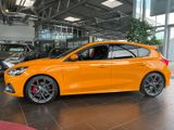 Ford Focus  ST 2.3 B&O RFK LED NAV - Ford Focus: Orange