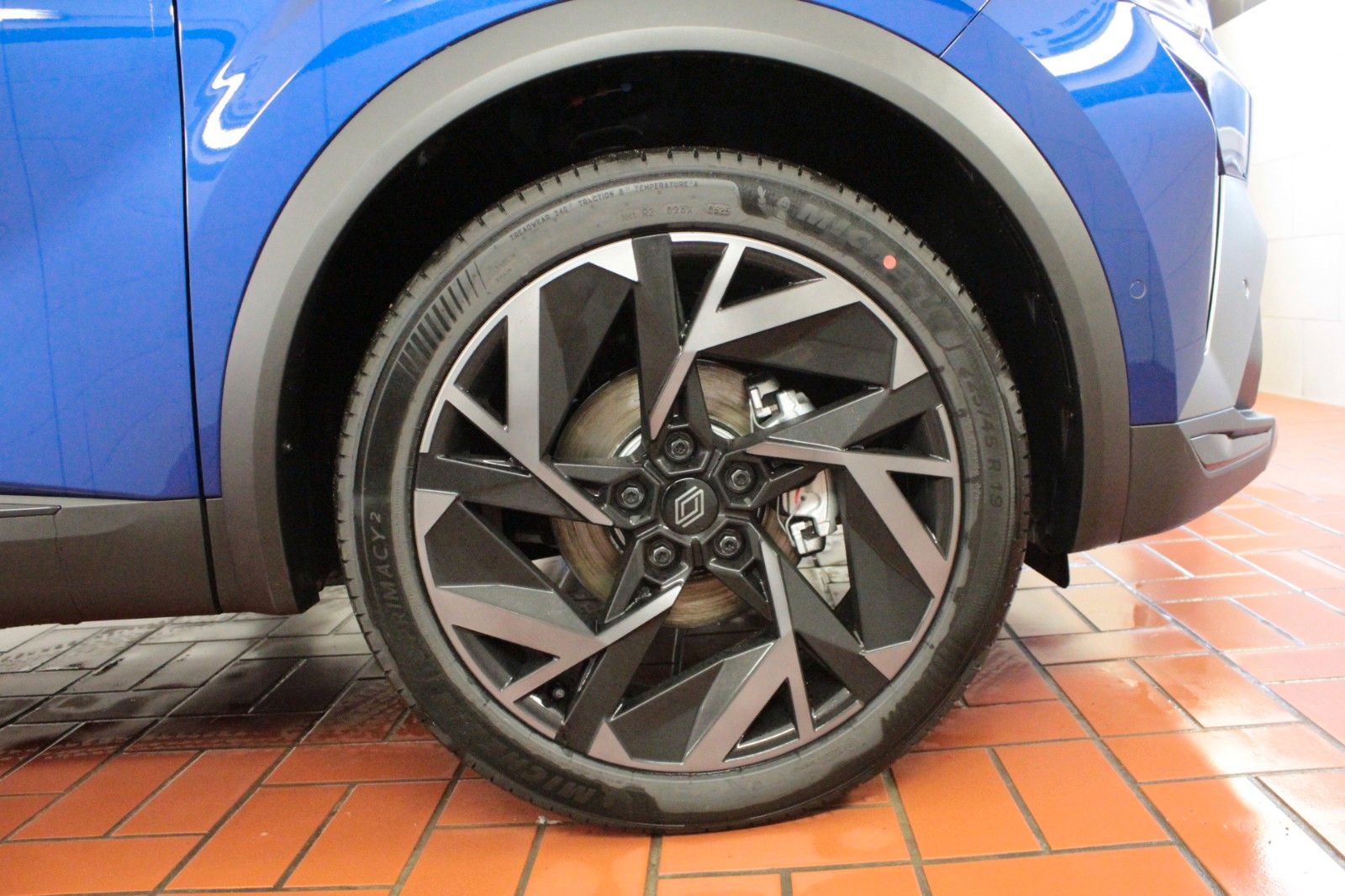 Fahrzeugabbildung Renault Captur Mild Hybrid 160 EDC Esprit Alpine