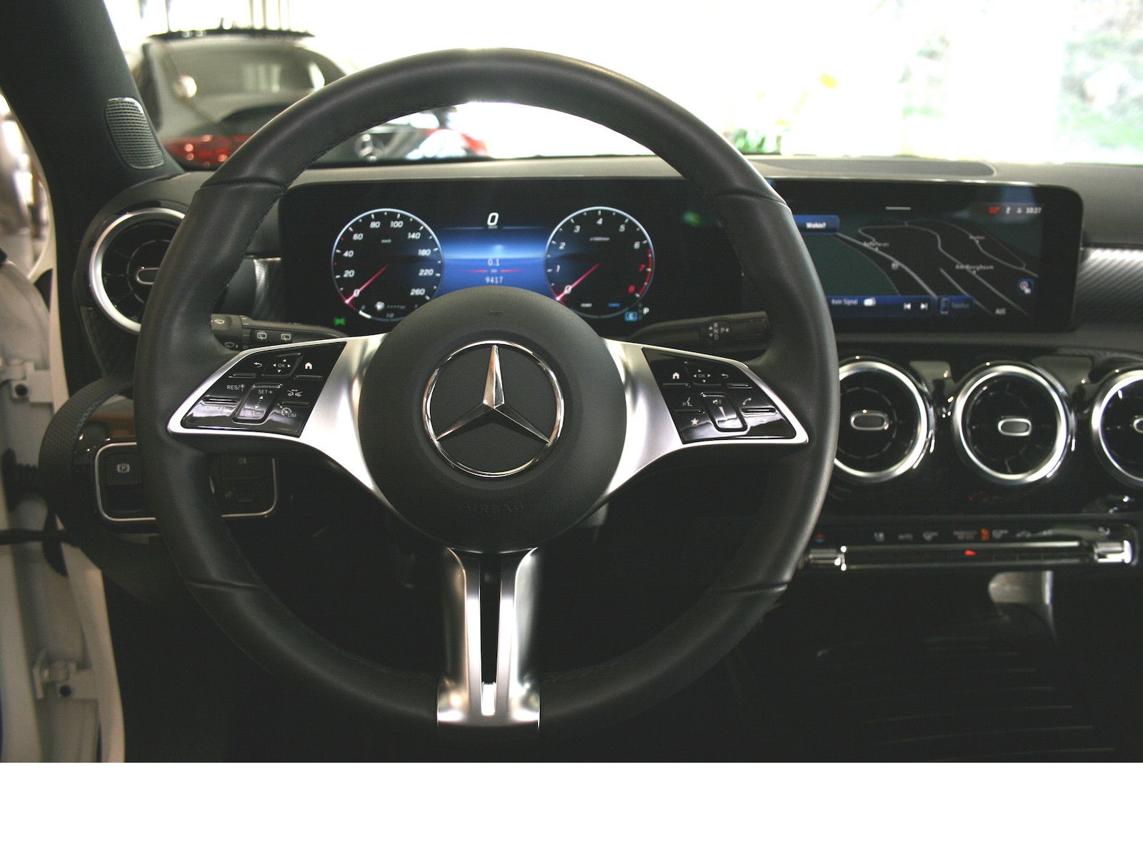 Fahrzeugabbildung Mercedes-Benz A 180 Progres. Line Advanced *Pano-Dach*Winter-P