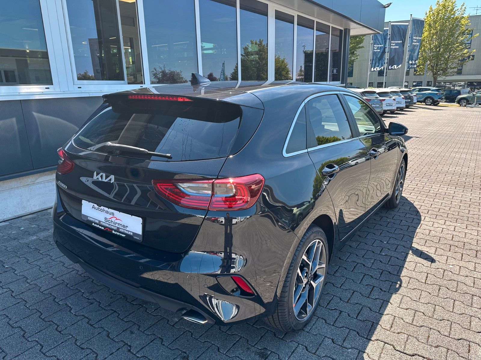Fahrzeugabbildung Kia cee'd / Ceed 1.5 T-GDI MTUltimate Edition Style