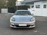 Porsche Panamera 4 3.6 V6 - Porsche Panamera: V6