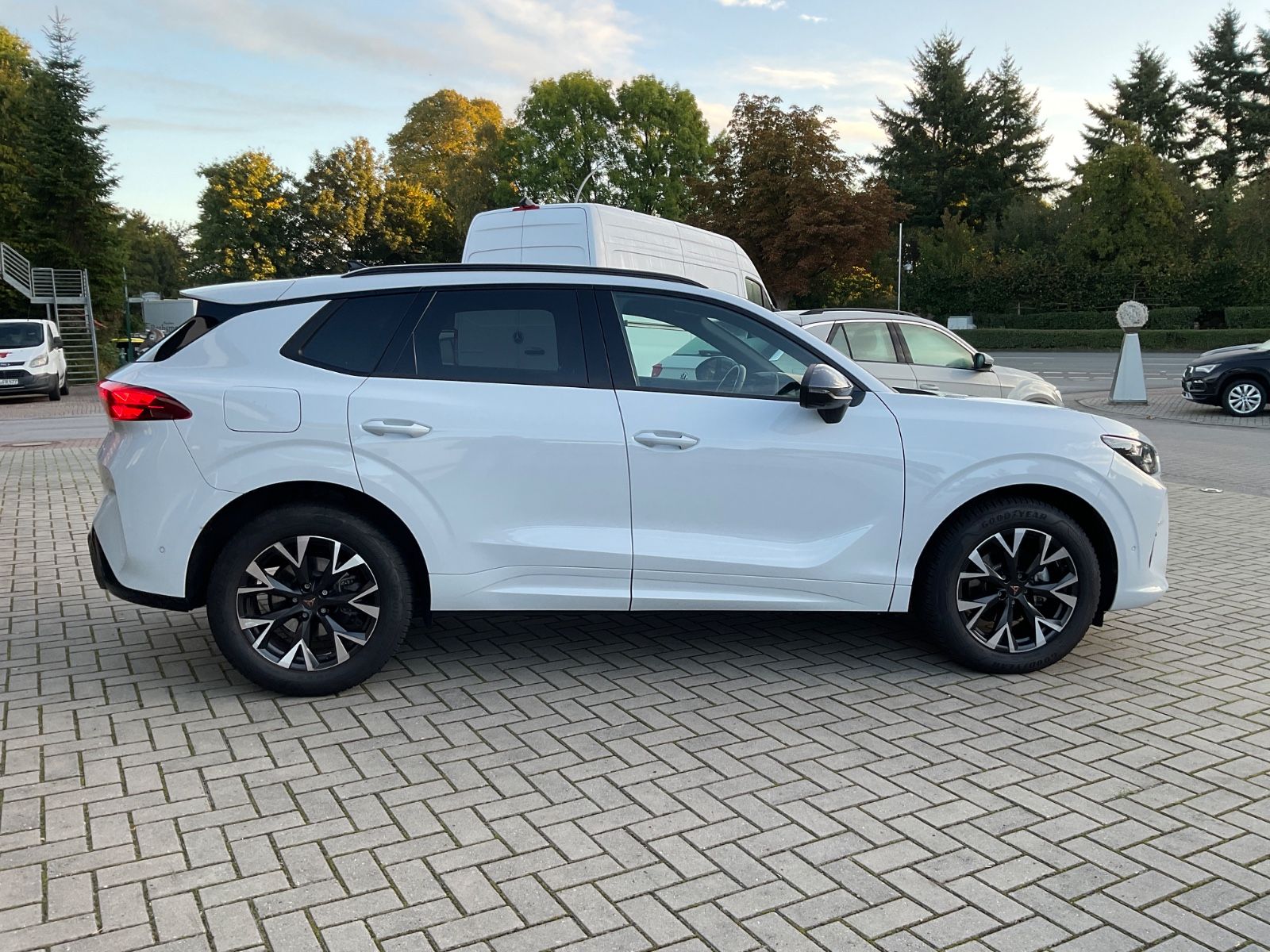 Fahrzeugabbildung CUPRA Terramar 1.5 eTSI DSG,Kamera,LED,ACC,Navi,Memory