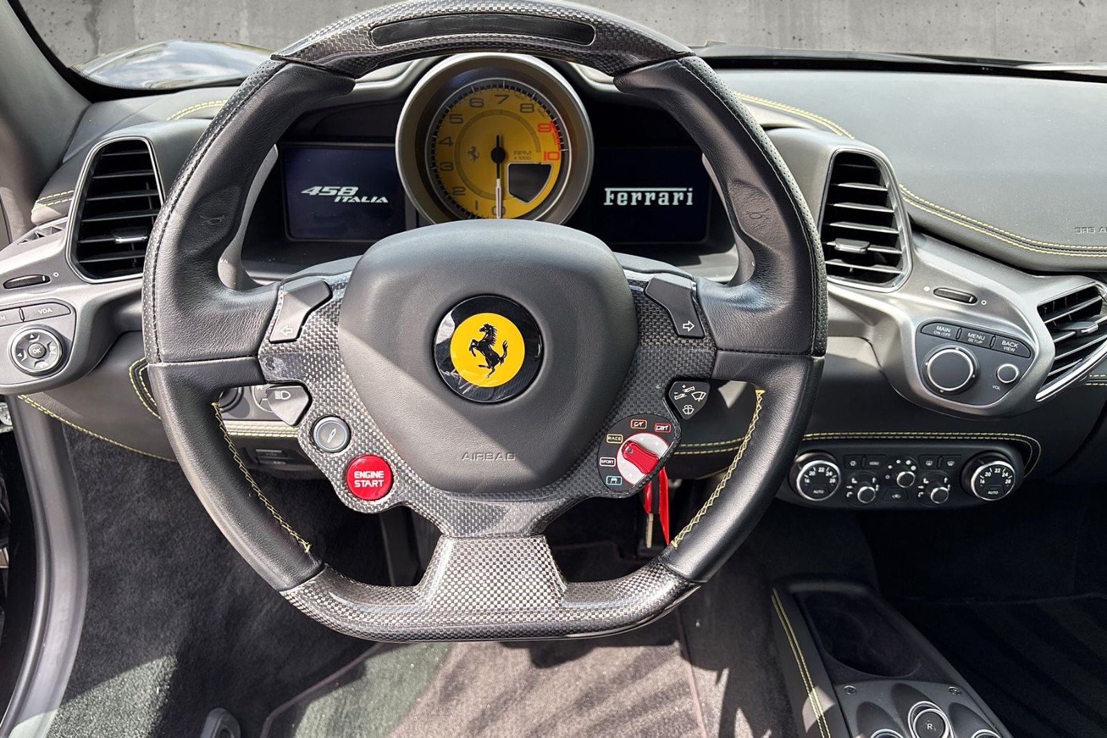 Fahrzeugabbildung Ferrari 458 Italia*LED*Carbon*iPod*TOP