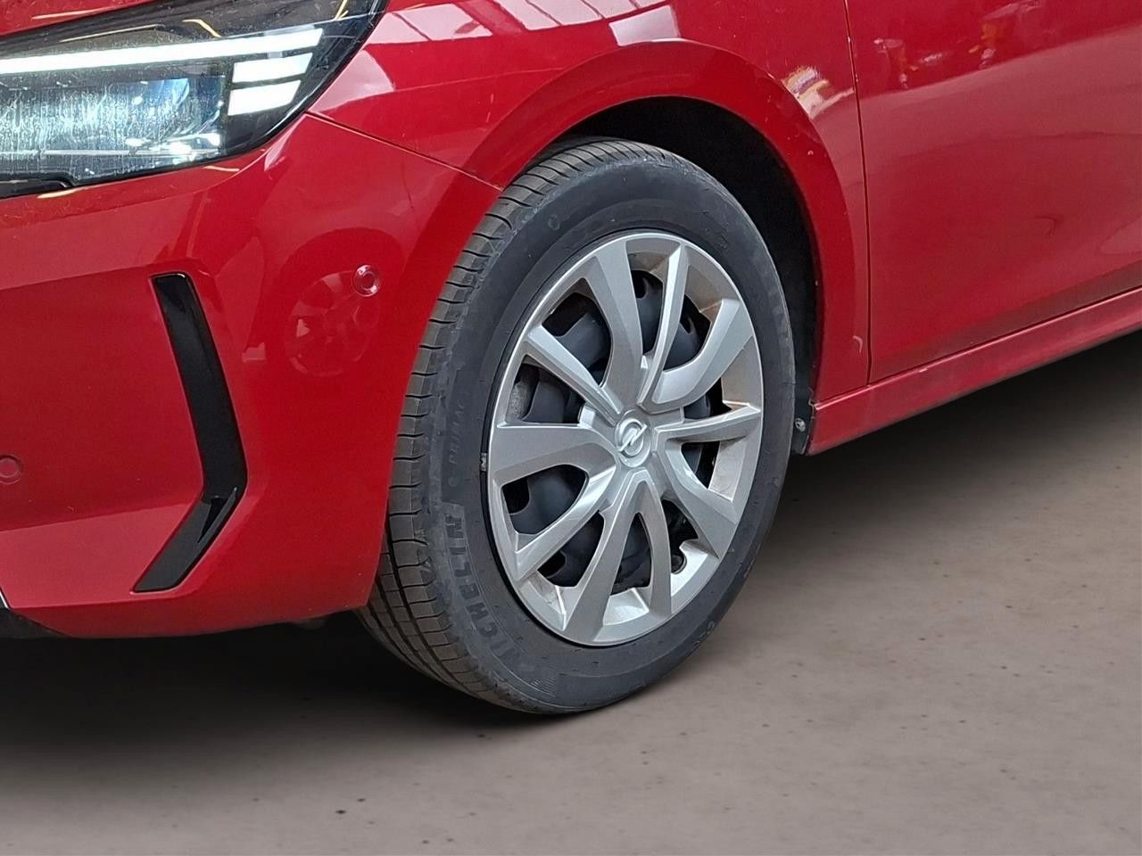 Fahrzeugabbildung Opel Corsa F 1.2 FACELIFT NAVI/LED/KAMERA/VIRTU./DAB+