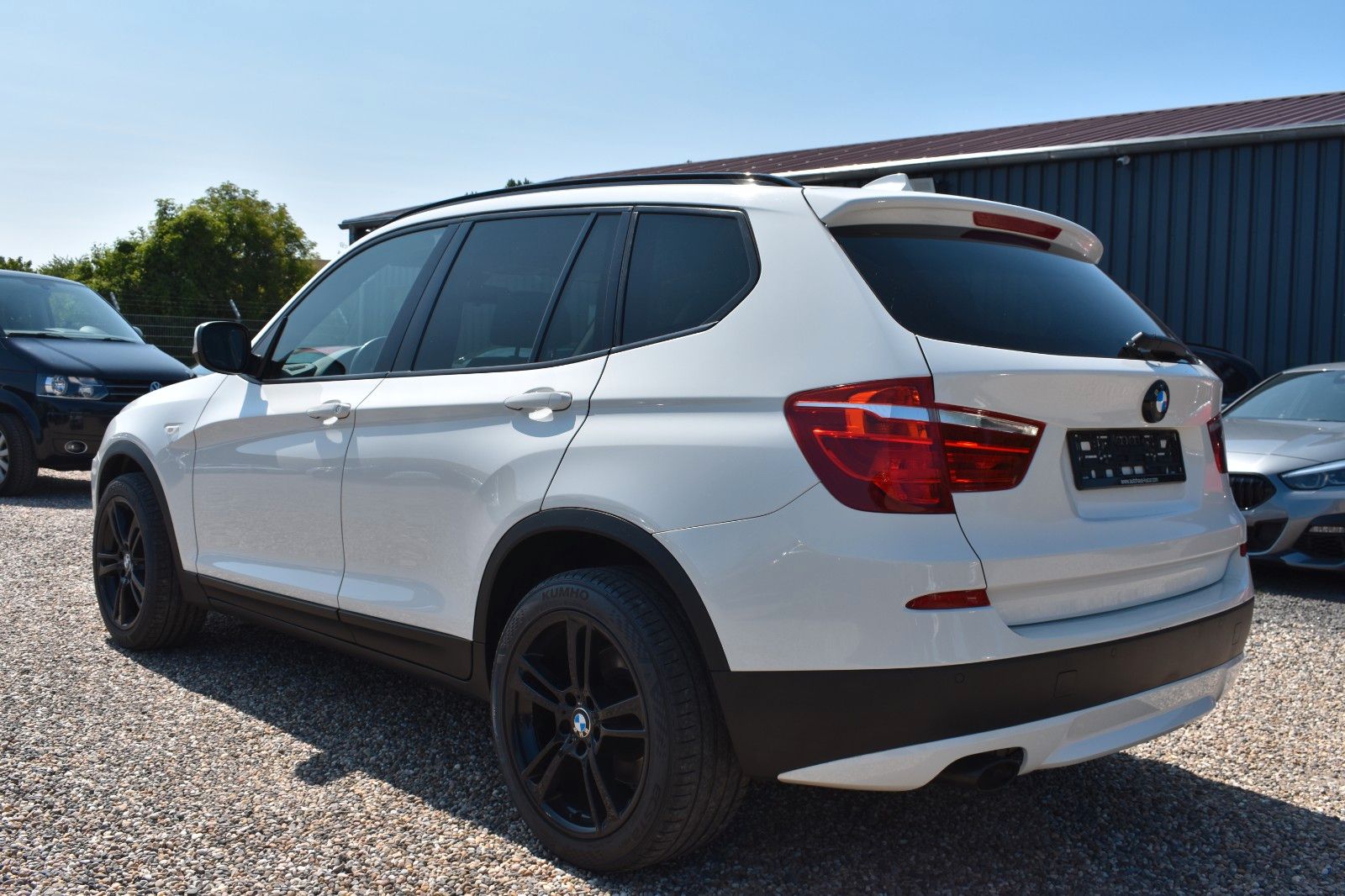 Fahrzeugabbildung BMW X3 xDrive 20 d M Sport  AHK / 19 Zoll/