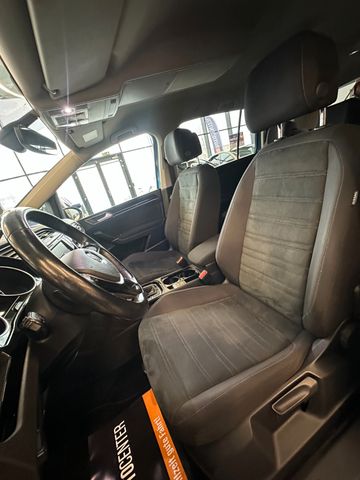 Volkswagen Touran Highline BMTStart-Stopp *LED*AHK*