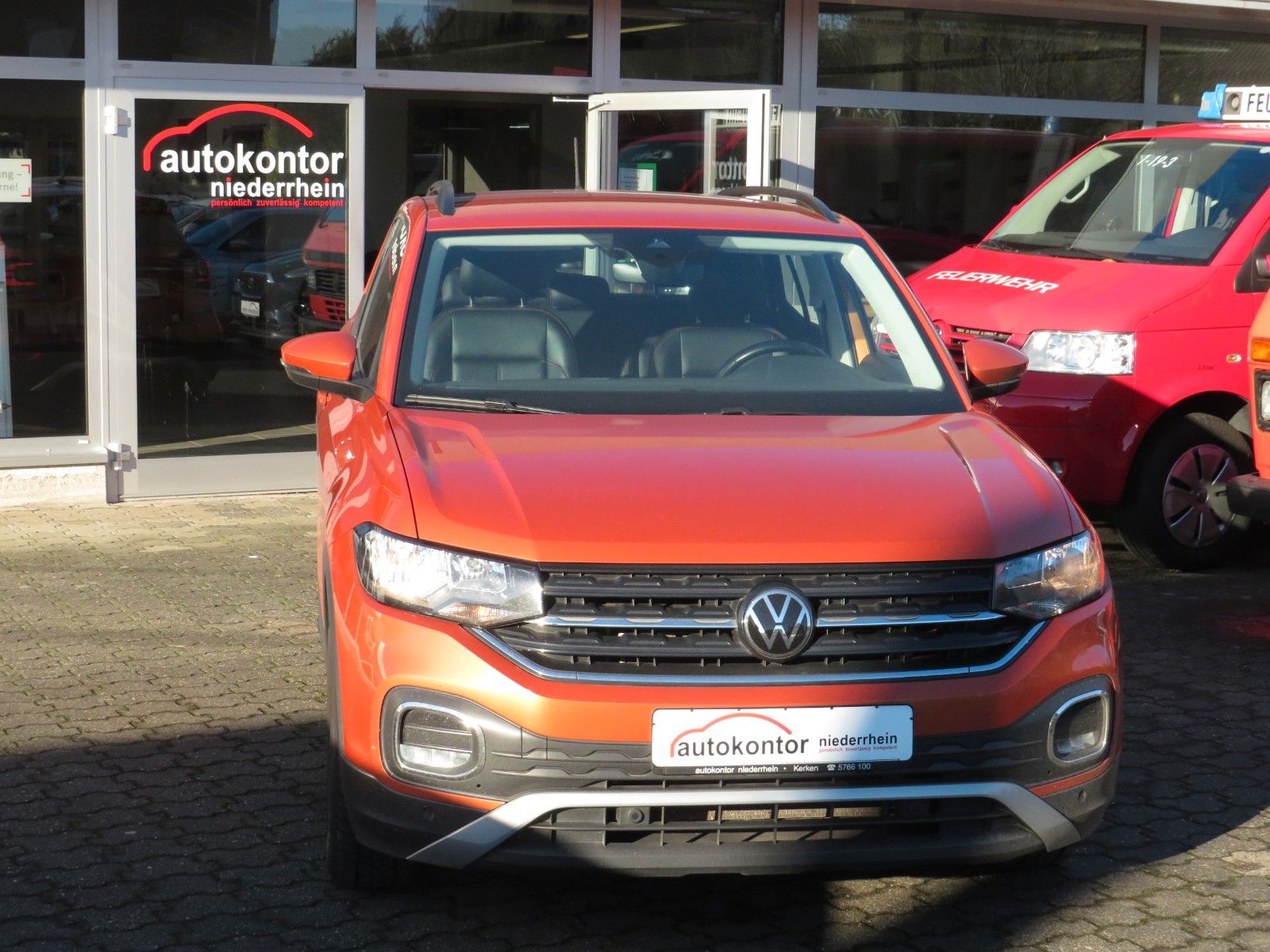 Fahrzeugabbildung Volkswagen T-Cross United LEDER DAG ACC APP-CONNECT KAMERA