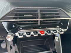 Foto Nummer 15: PEUGEOT 208