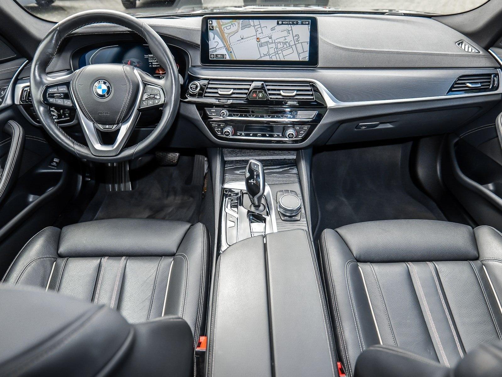BMW 530d Touring Luxury Line HUD PANO RFK NAVI DAB