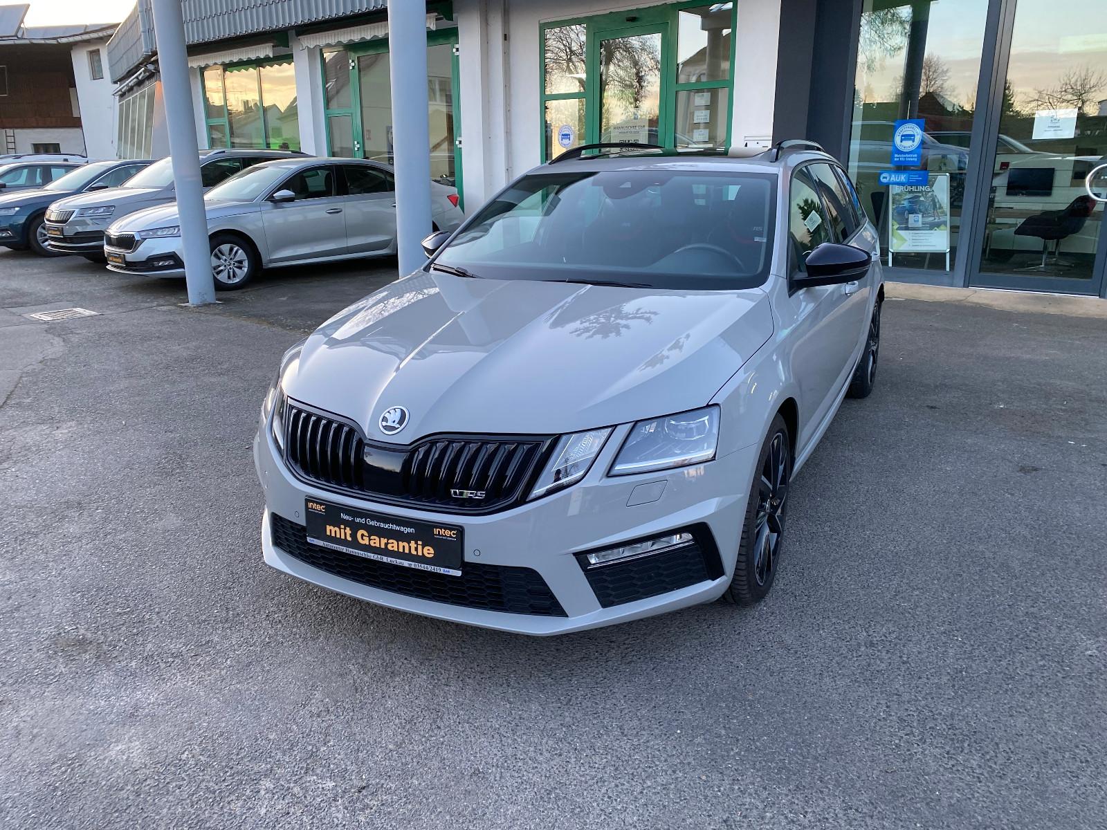 Skoda Octavia Combi 2.0TSI RS PANO/ACC/DCC/BSD/AHK/NAV
