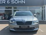 Skoda Superb Combi Style 4x4,AHK,Memory,Bi-Xenon.3,99% - Skoda Superb mit Diesel-Antrieb: Allradantrieb