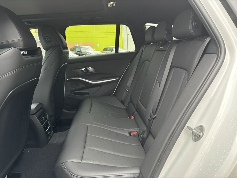 BMW 320 - Bild 11
