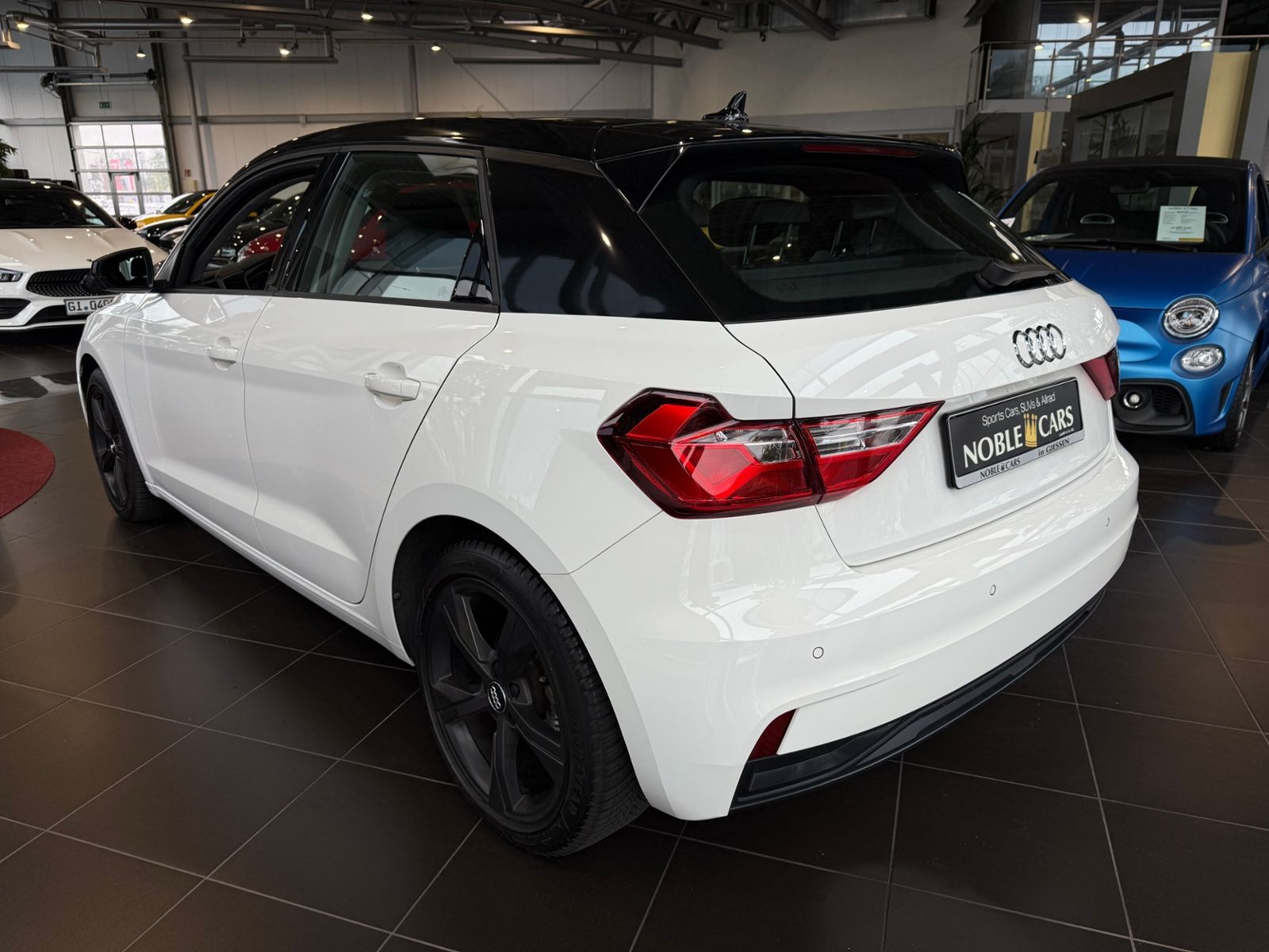 Fahrzeugabbildung Audi A1 Sportback 35 TFSI CARPLAY PDC SHZ