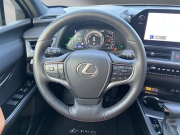 Lexus UX - 10