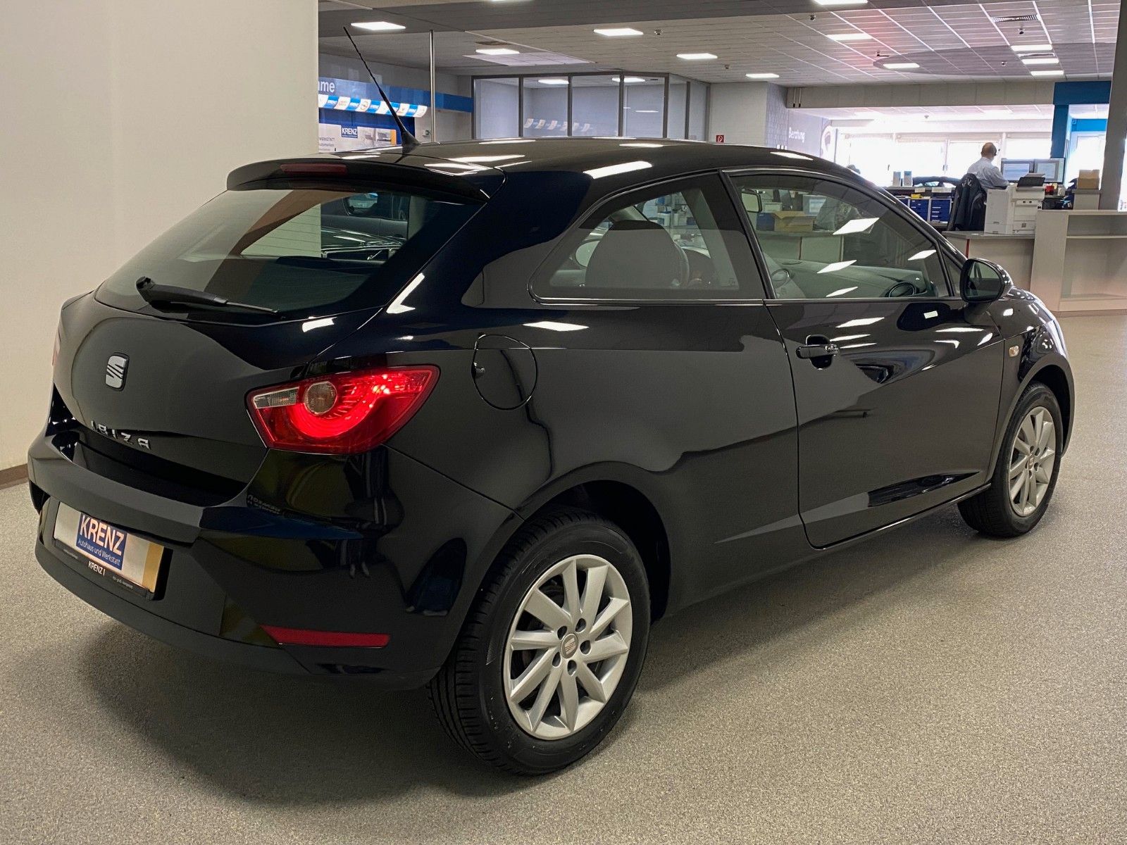 Fahrzeugabbildung SEAT Ibiza SC 1.4 16V Style Viva+BLUETOOTH+KLIMAAUTOM