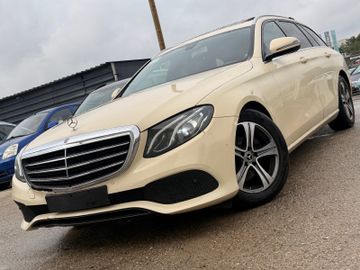 Mercedes E 220 - 1