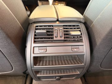 BMW 525 - 12