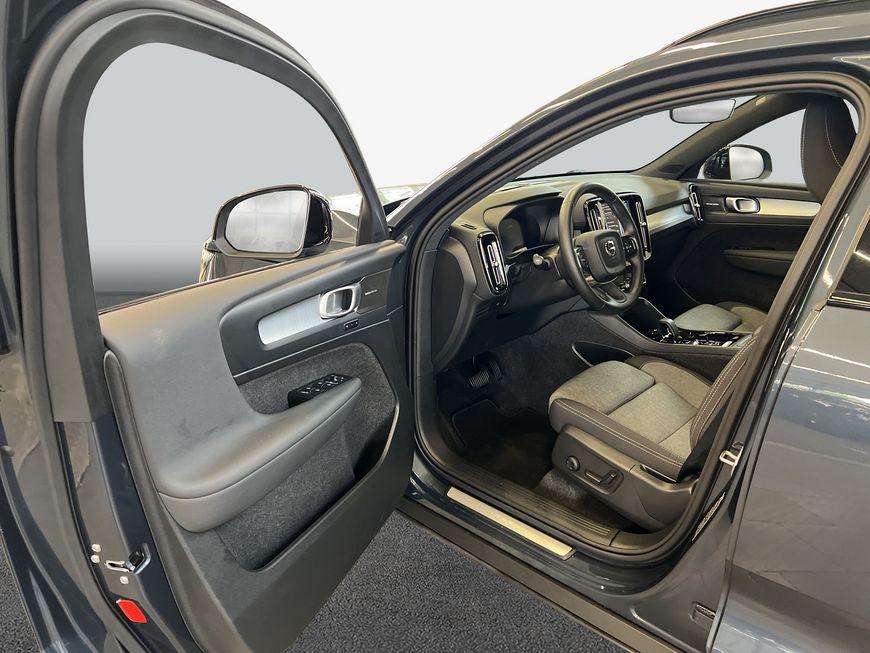 Volvo XC40 B3 Plus Black-Edition DKG Pixel-LED 360° Al