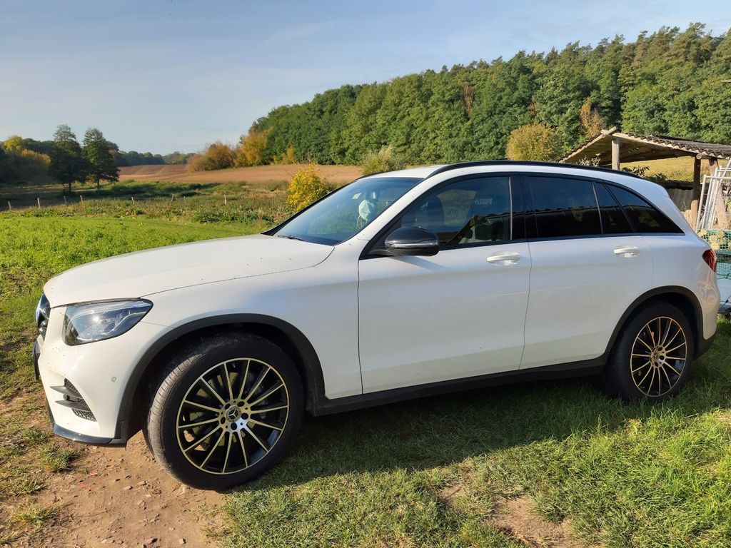 Image of Mercedes-Benz GLC 250