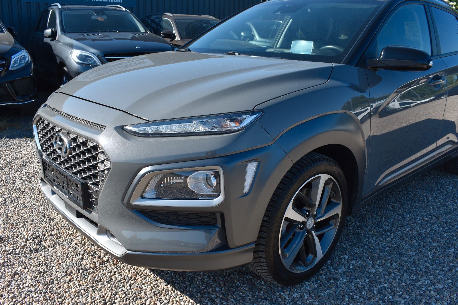 Fahrzeugabbildung Hyundai Kona Premium 4WD HUD LED ACC Automatik 1.Hand