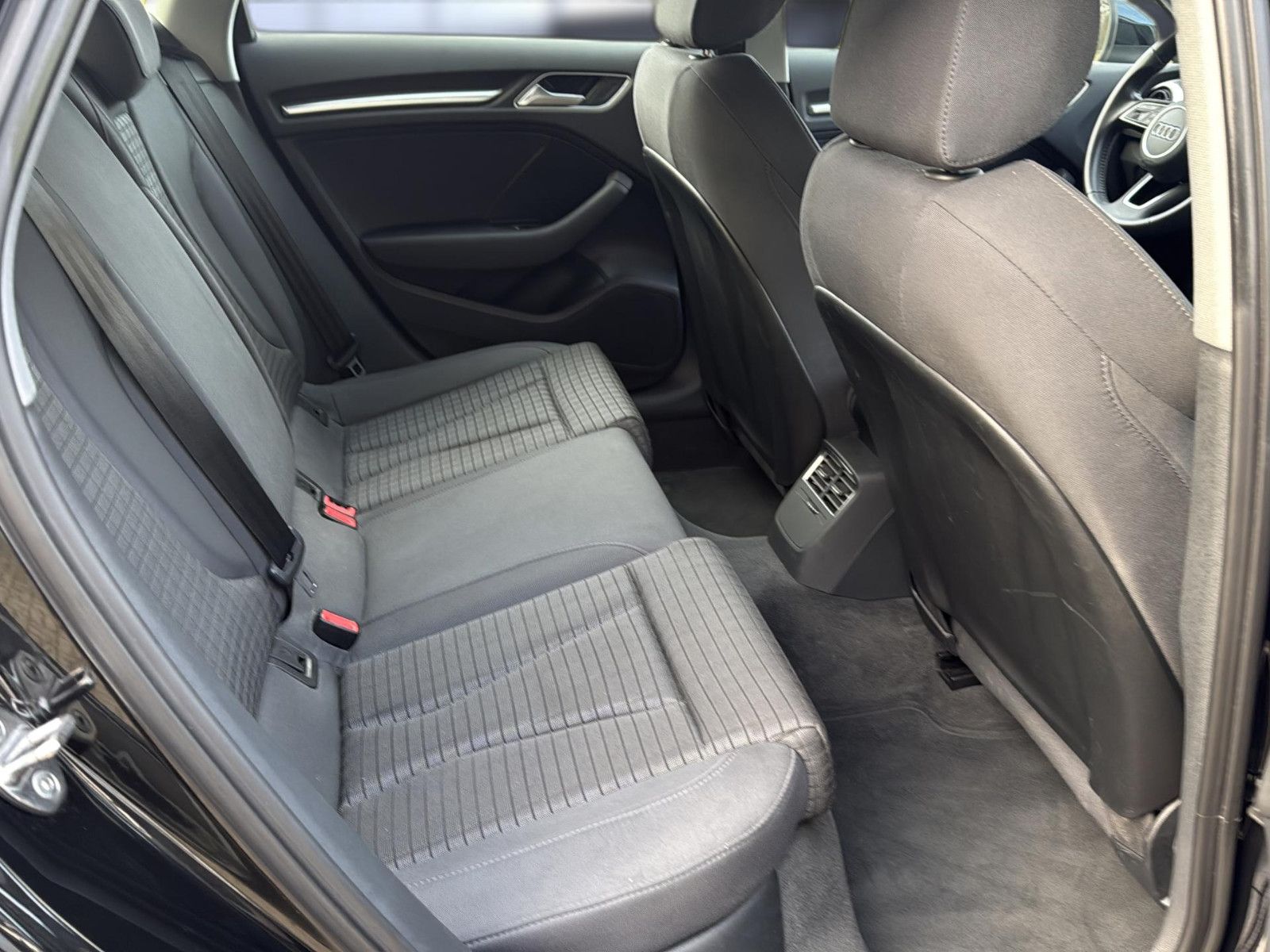 Fahrzeugabbildung Audi A3 Sportback sport/ Virtual Cockpit