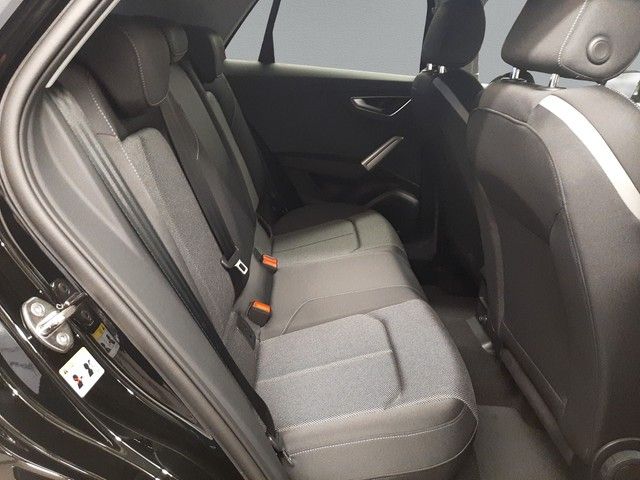 Fahrzeugabbildung Audi Q2 advanced 35TFSI Matrix AHK Navi Kamera 19"