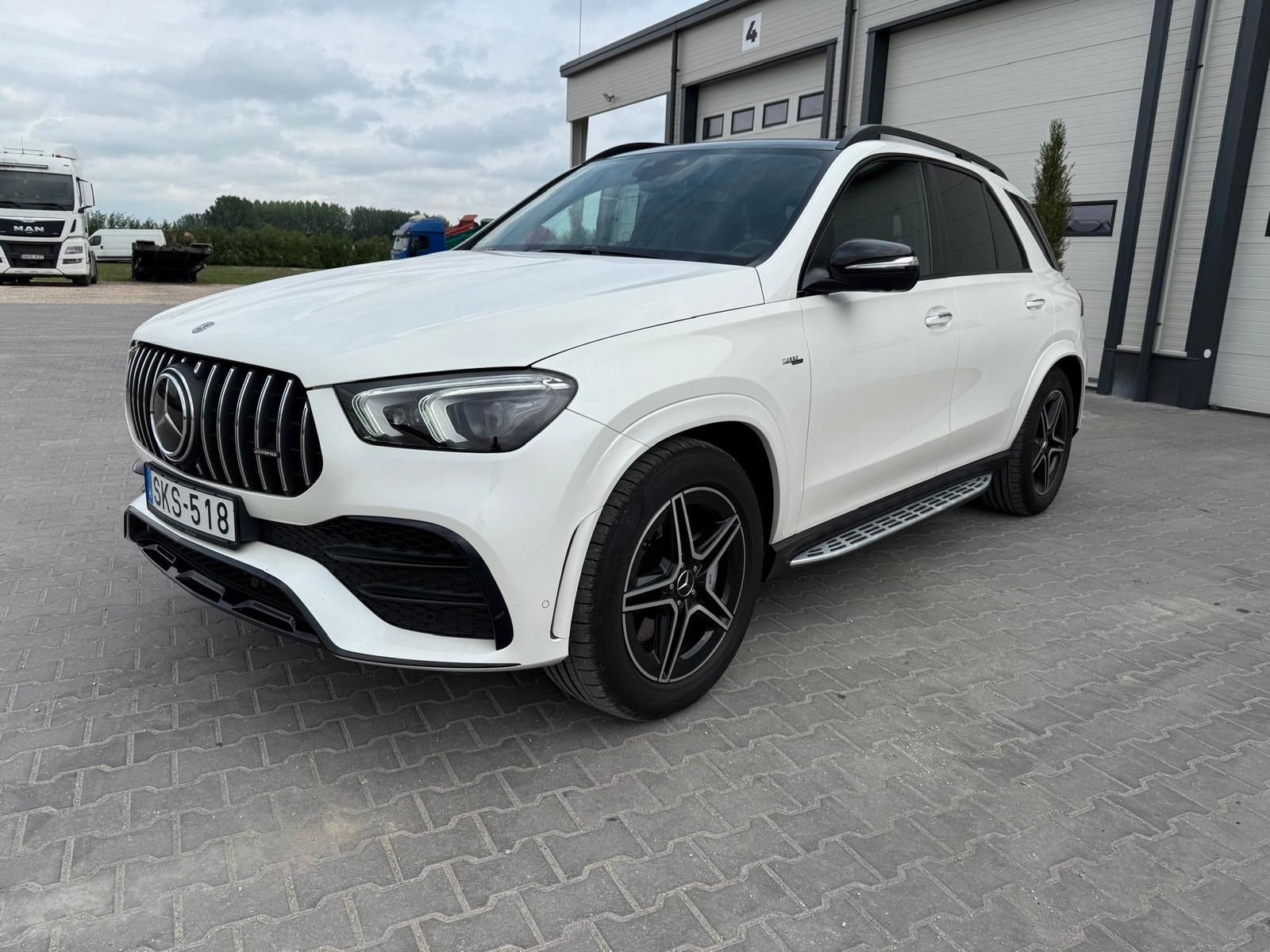 MERCEDES-BENZ GLE 53 AMG AMG 4M AHK*PANO*TV*HUD*STZH-BL*MASS