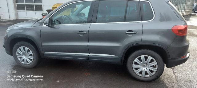 Volkswagen Tiguan Sport & Style 4Motion*Pano*Xenon*AHK*